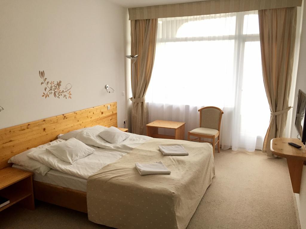 Hotel Claudius ソンバトヘイ エクステリア 写真